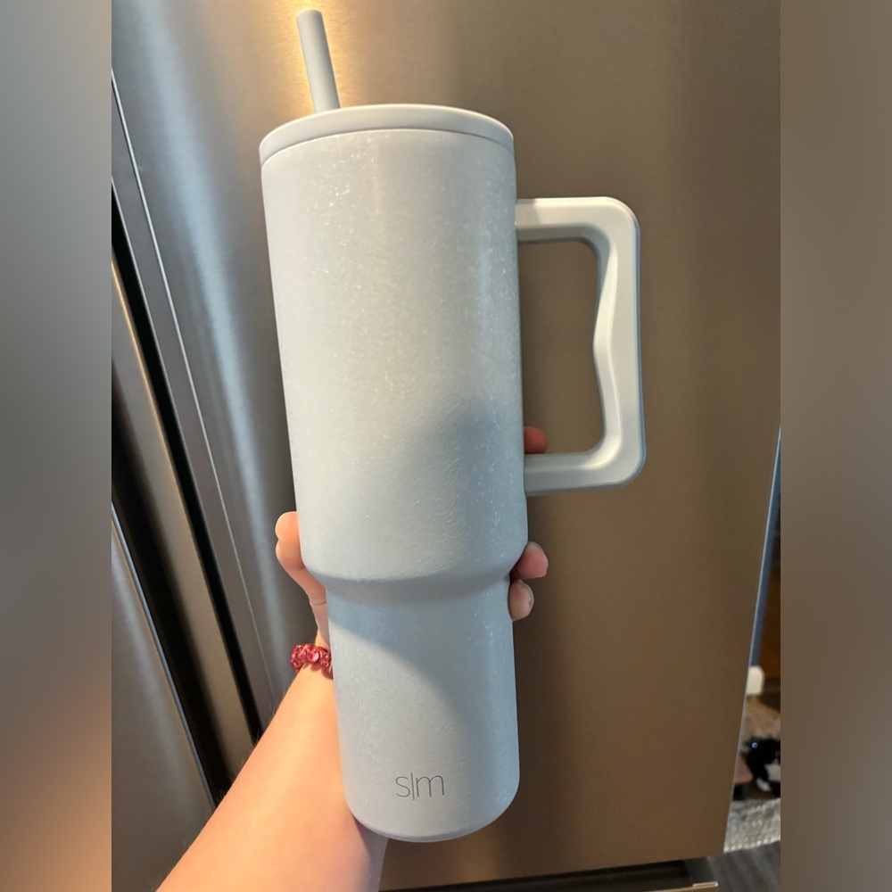 Blue textured simple modern tumbler